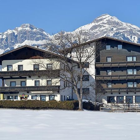 Hotel Alpenblick シュリッタース エクステリア 写真